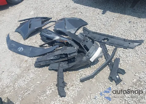 2025 Toyota Camry Le из США, поврежденный, VIN 4T1DAACK8SU015581